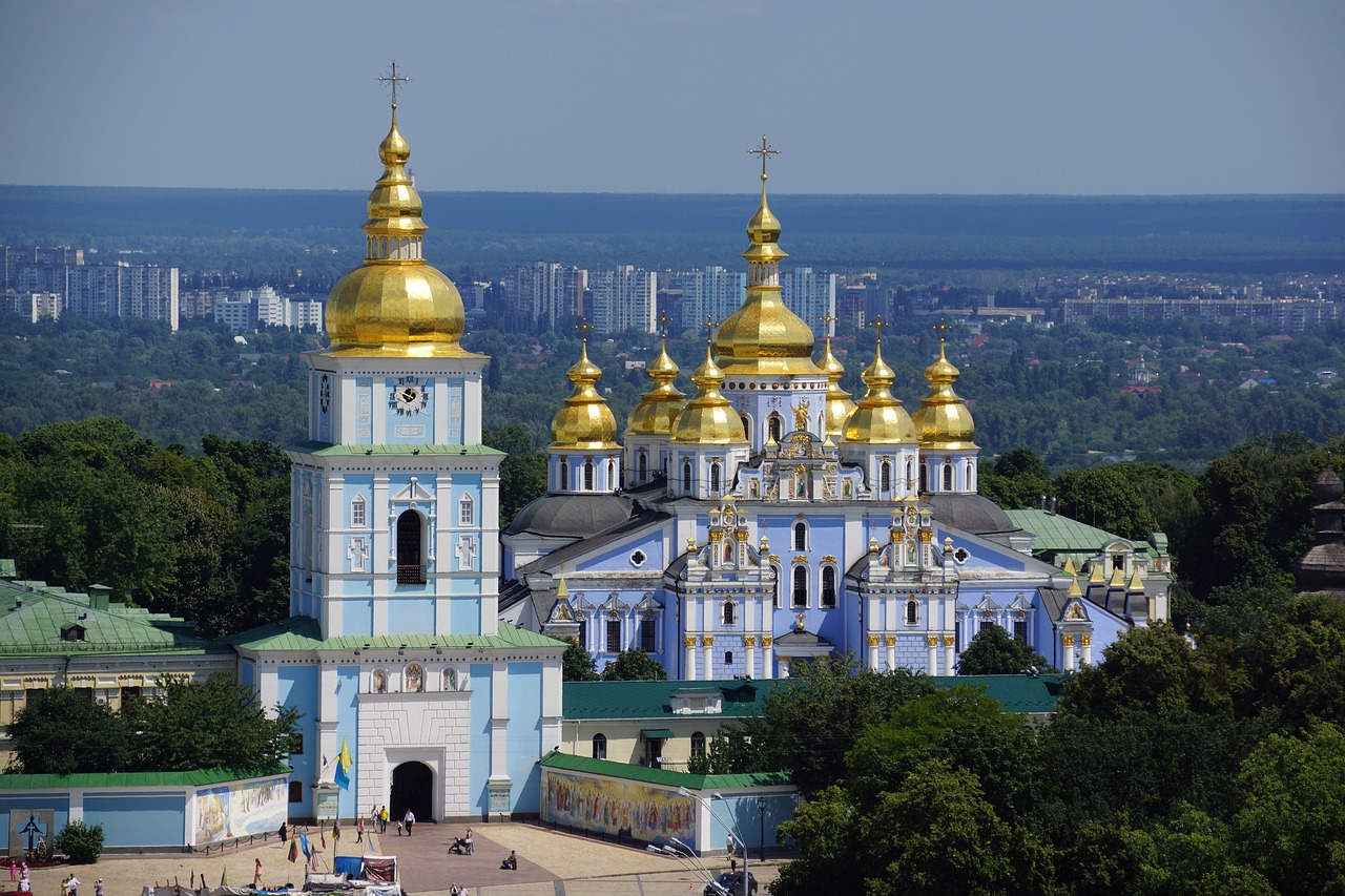 Sulla soppressione della Chiesa Ortodossa Ucraina | Rec News dir. Zaira Bartucca