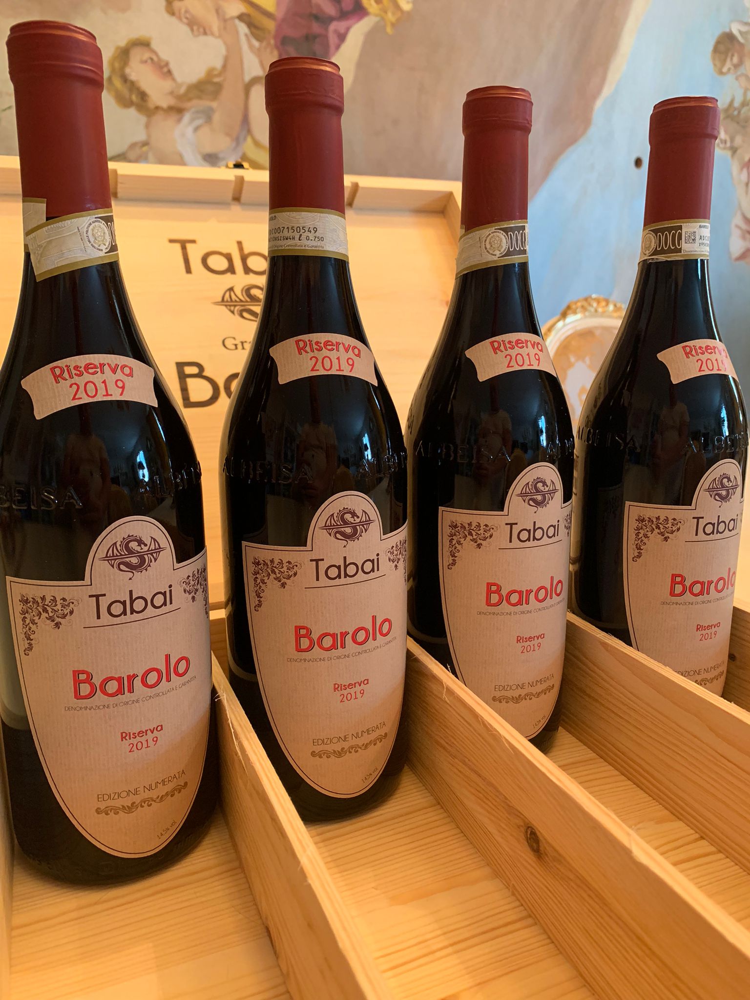 Barolo Tabai Riserva Vintage 2019: Un tesoro enologico per il Mercato di Hong Kong